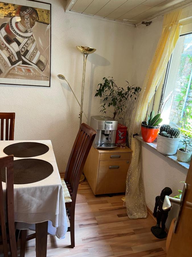 Gaestehaus Linden -Zweibettzimmer Εξωτερικό φωτογραφία