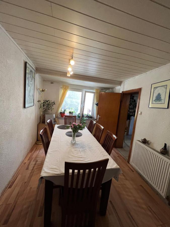 Gaestehaus Linden -Zweibettzimmer Εξωτερικό φωτογραφία