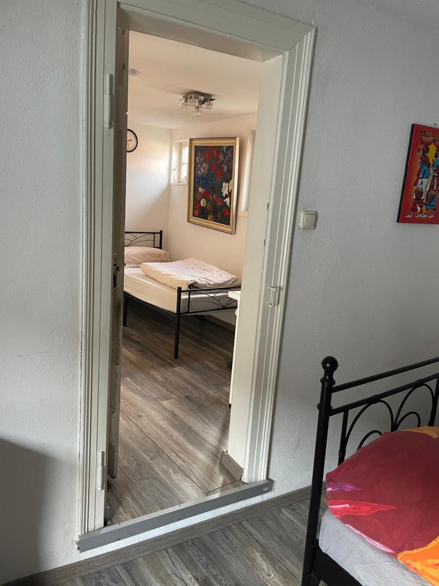 Gaestehaus Linden -Zweibettzimmer Εξωτερικό φωτογραφία